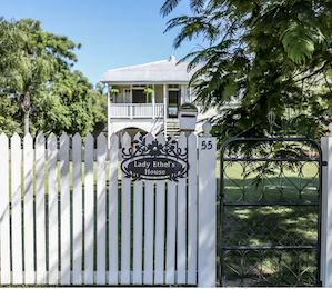Lady Ethel's House Air BnB - St George